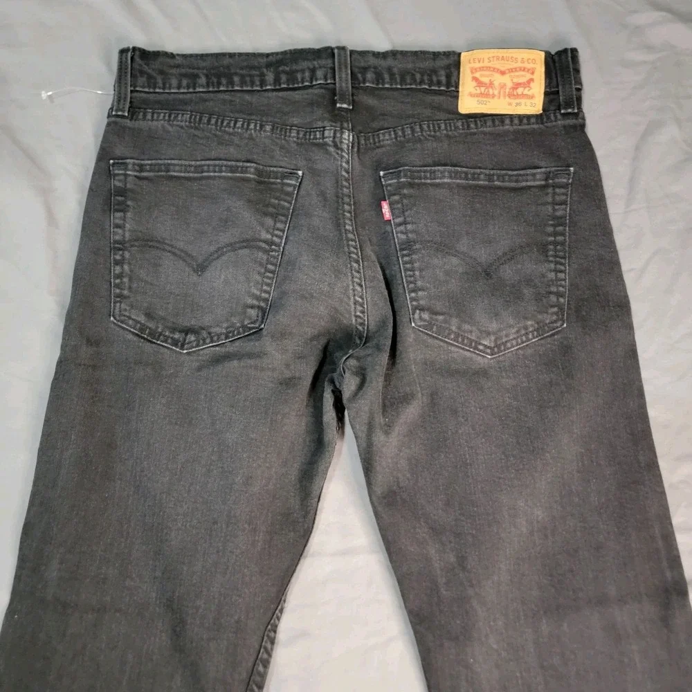 Levis 501 Jeans Men's 36x32 Black Dark Wash Straight Leg Flat Front Zip Closure‎